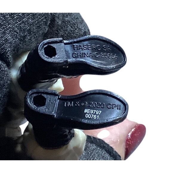 Hasbro Ghostbusters Winston Zeddemore Action Figure 5.75” Collectible Toy - Picture 5 of 6